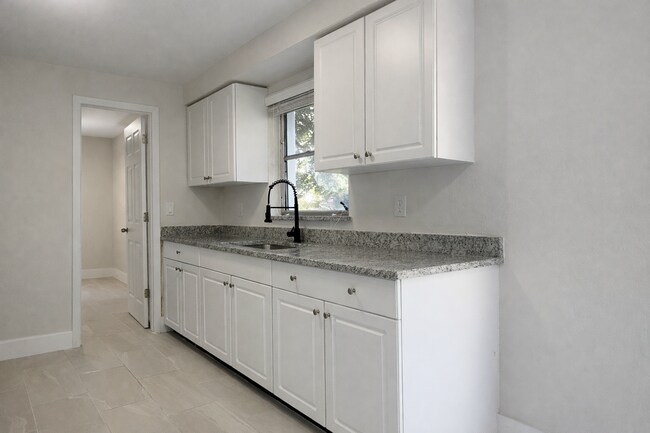 Building Photo - Beautifully Fully Remodeled 3-Bedroom Home with Carport, Indoor Laundry & Huge Fenced Yard!