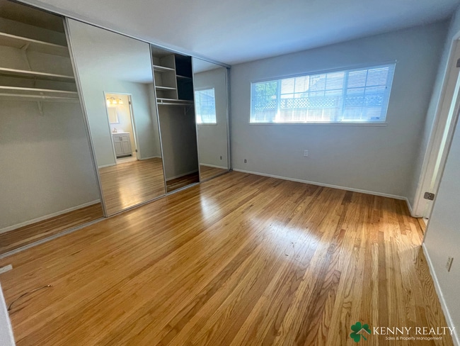 Building Photo - Spacious Four Bedroom Home in Westborough Neighborhood in South San Francisco