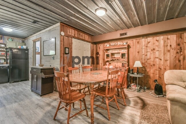 Building Photo - 43 Davis Gap Rd