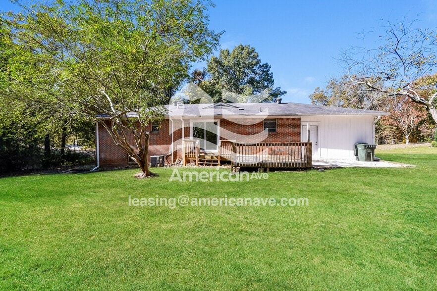 Building Photo - 2515 Ridgewood Rd