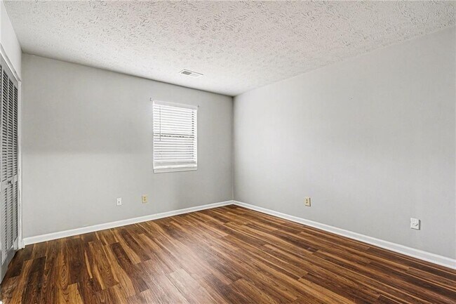 Building Photo - 1205 Natchez Trce SW