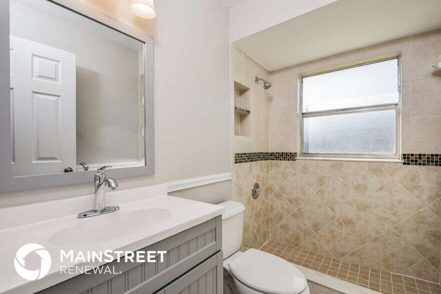 Building Photo - 18477 Miami Blvd