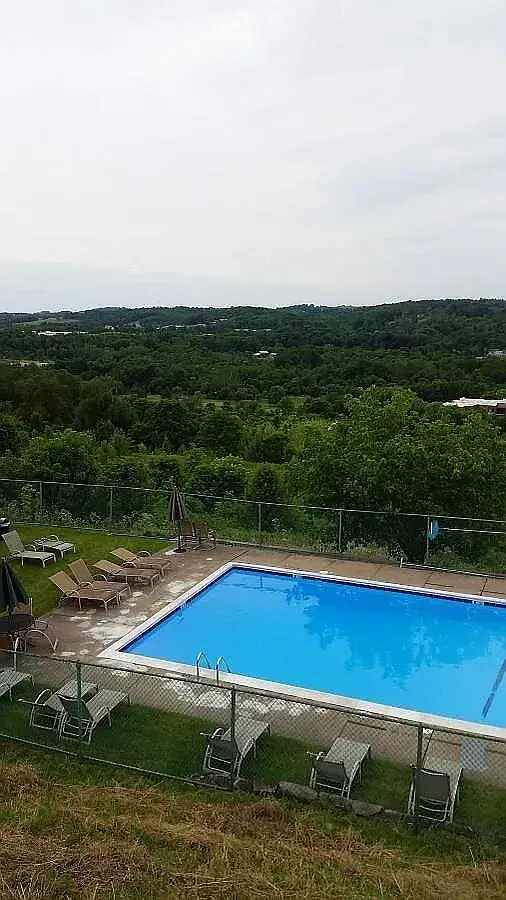 Community Neighborhood Pool - 2816 Bingham Dr
