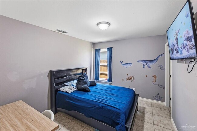 Building Photo - 19 Grand Canyon St