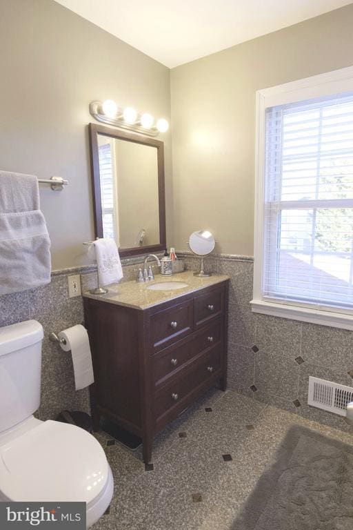 Building Photo - 10277 Gainsborough Rd