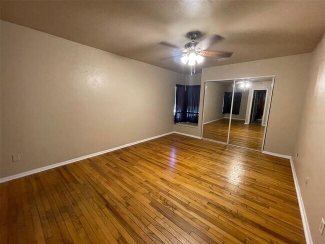 Building Photo - 2001 NW 15 Ave