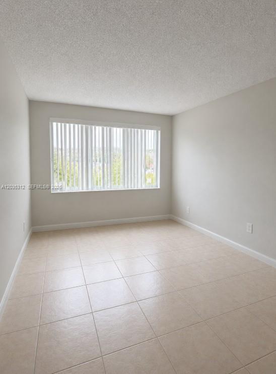 Building Photo - 14850 Naranja Lakes Blvd