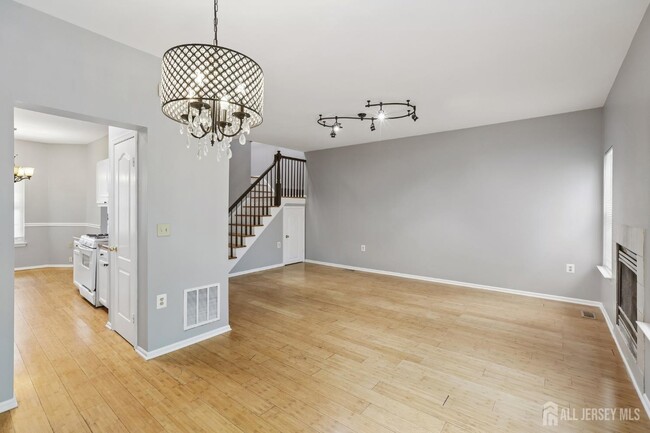Building Photo - 1507 Wagon Wheel Ct