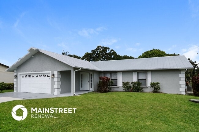 Building Photo - 2624 SE Solana Ln