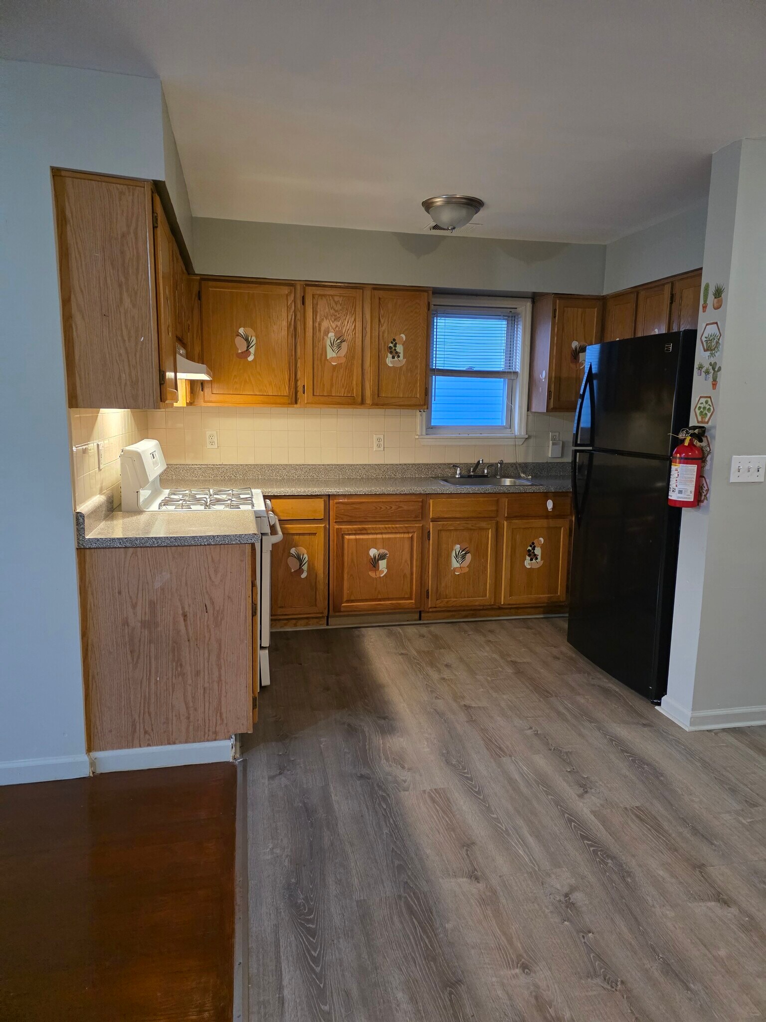 Building Photo - 1025 Lafayette St