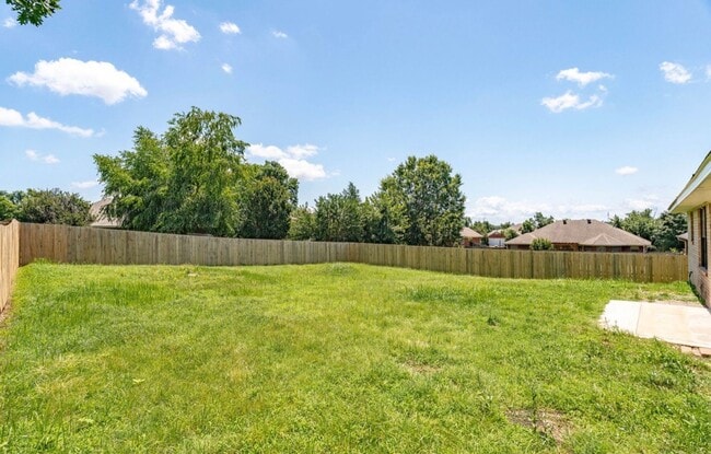Building Photo - 2708 Azure Hills Dr