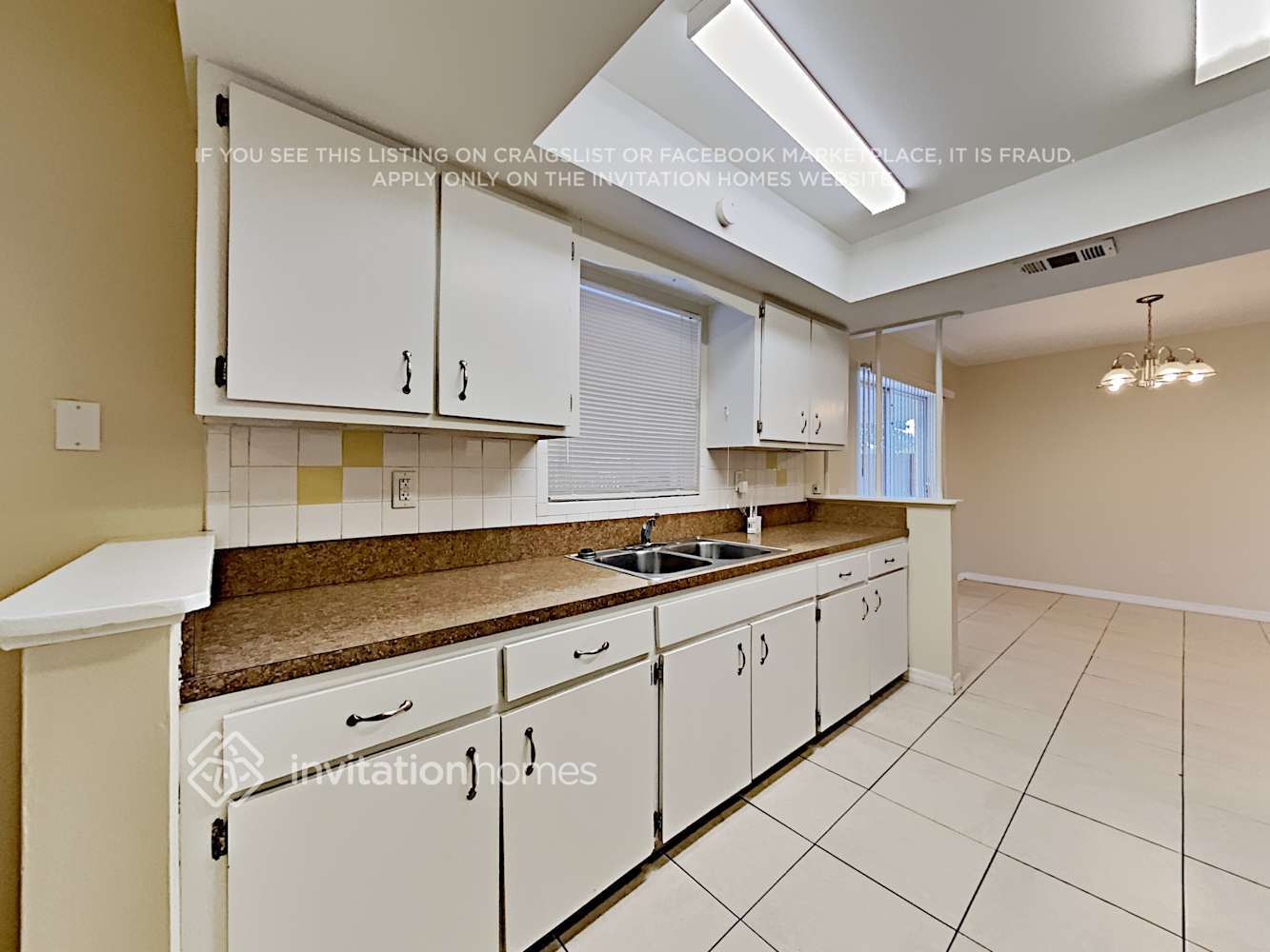 Building Photo - 1806 Dodge Cir S