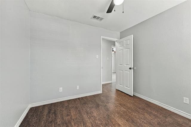 Building Photo - 208 N Hickory