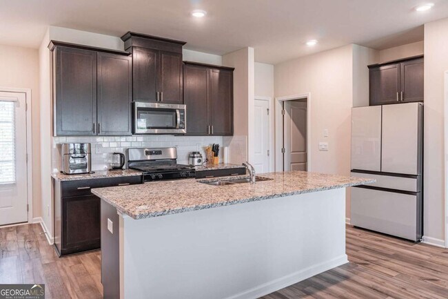 Building Photo - 1452 Villageside Ct