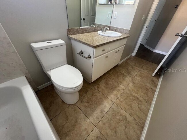 Building Photo - 30936 Burleigh Dr