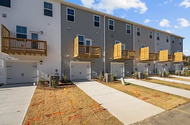 Building Photo - 183 Ivy Vine Wy