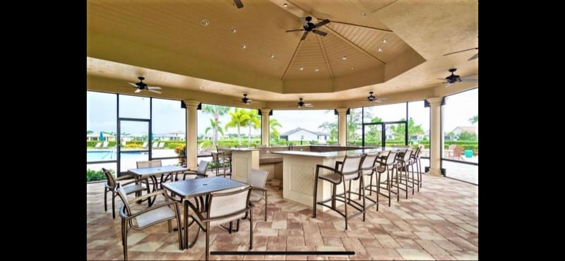 Building Photo - 823 SE Villandry Way