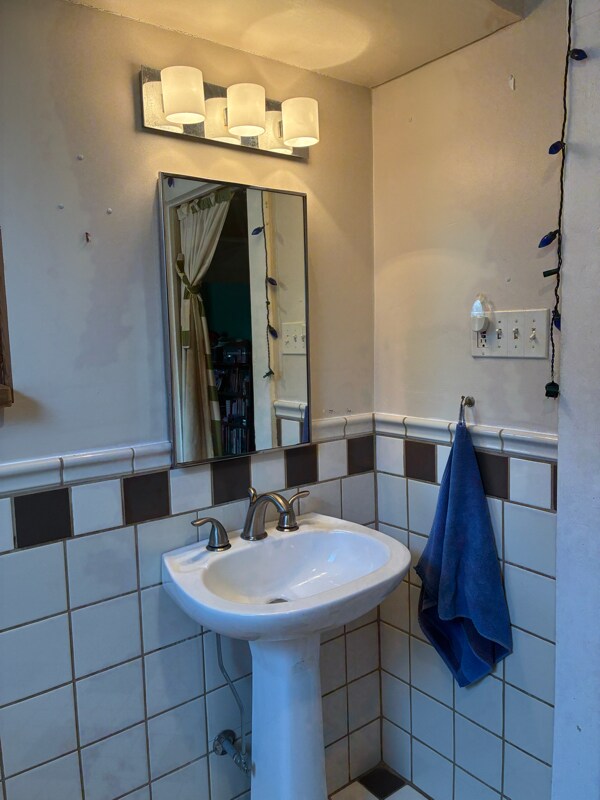 Building Photo - 1707 Frenchmen St