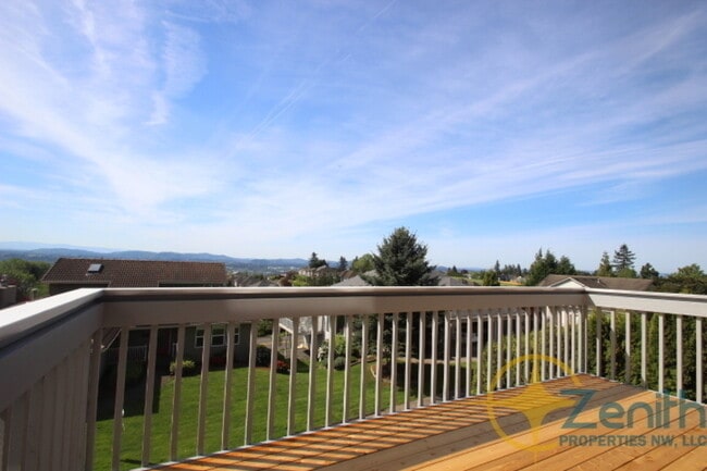 Building Photo - 2914 NW 9th Ave