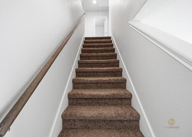 Building Photo - 7526 Crestway Ridge