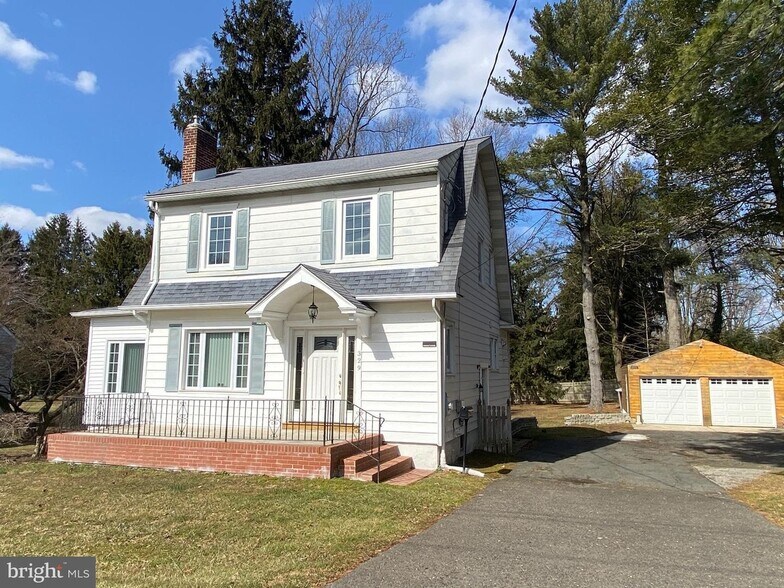 Building Photo - 329 Browning Ln