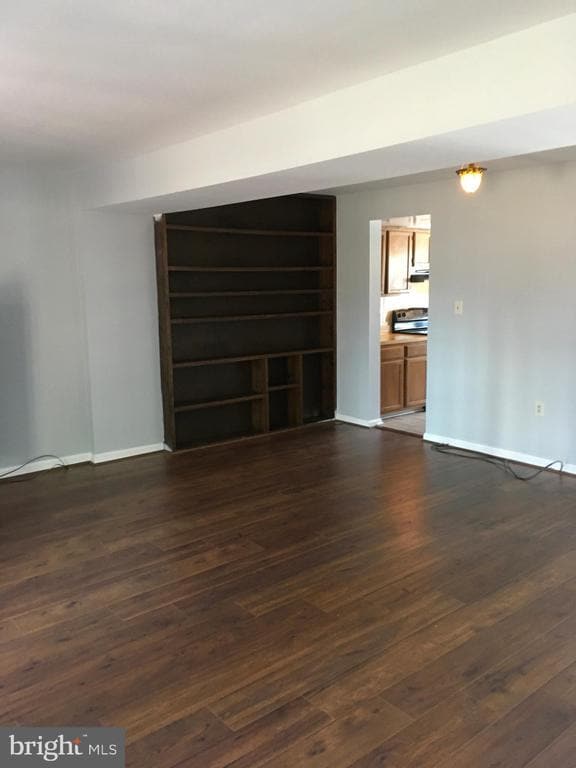Building Photo - 15205 Streamside Ct