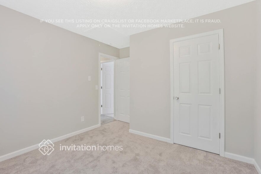 Building Photo - 3974 Riverside Pkwy