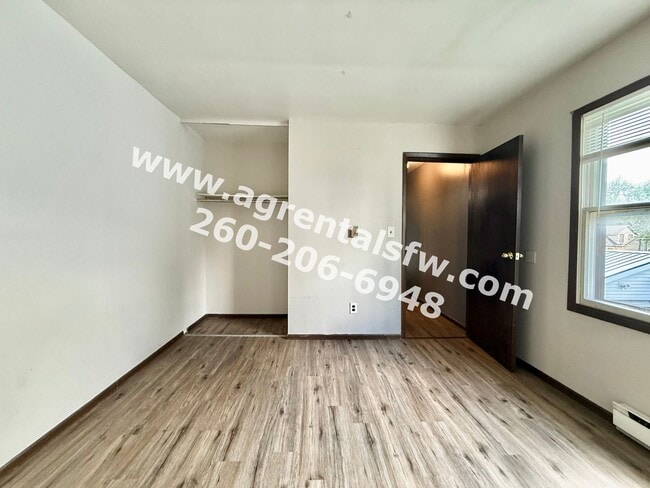 Building Photo - 119 N Lee St