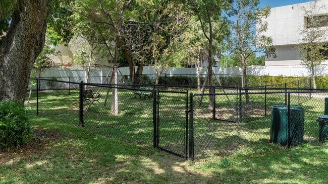 Building Photo - 425-475 E Atlantic Blvd