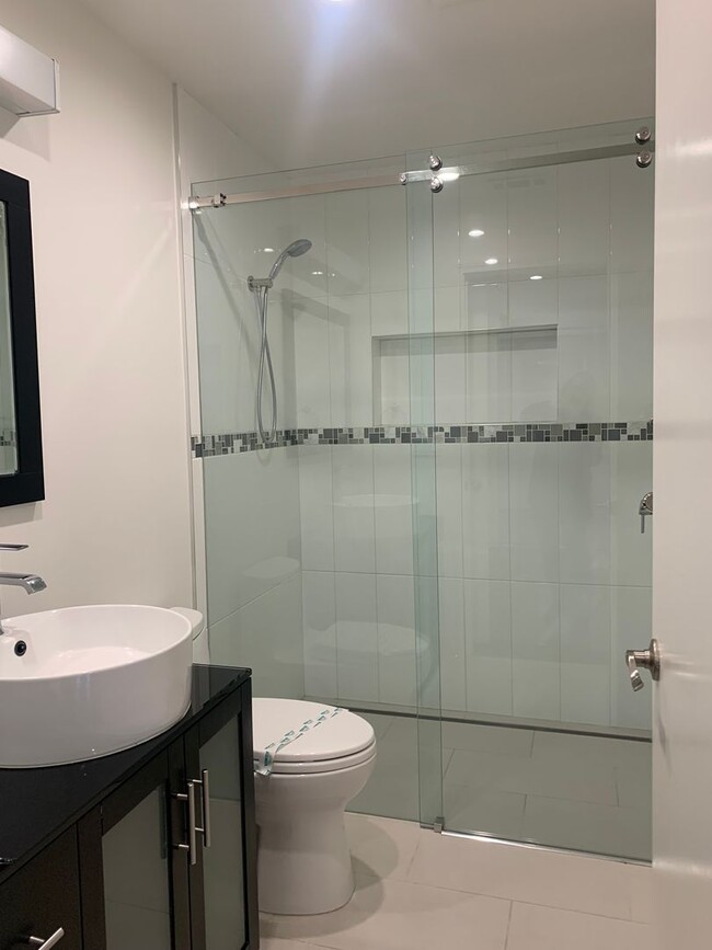 Building Photo - Los Altos, Very Nice  3 Bedroom 2.5 Bath H...
