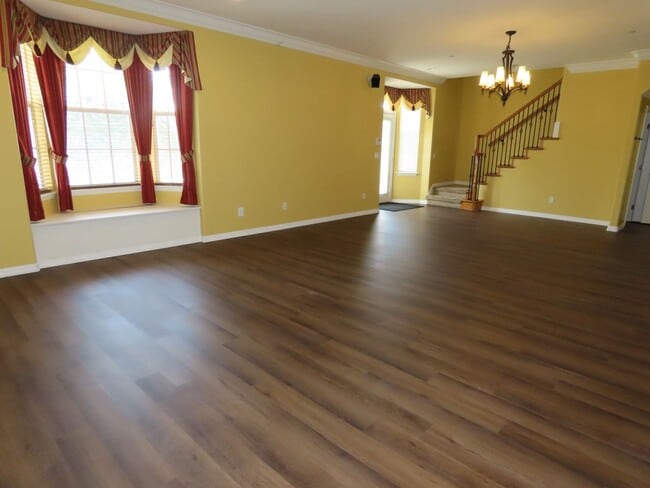Building Photo - Two Story Townhome Clermont Yacht Club