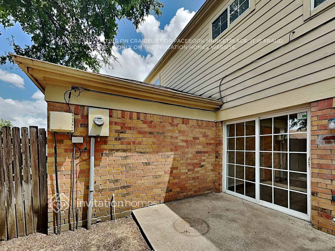 Building Photo - 2107 Stonegate Dr