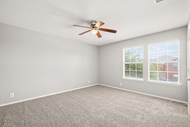 Building Photo - Four Bedroom Rental in Bridgewood!