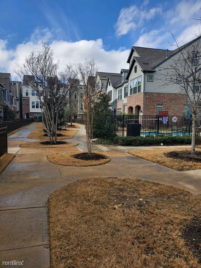 Building Photo - 2 br, 2.5 bath House - 1044 Manacor Lane