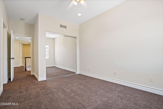 Building Photo - 6077 Mandeville Pl