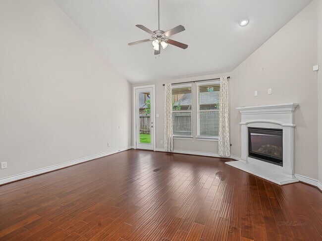 Building Photo - 24227 Peralta Glen Ln