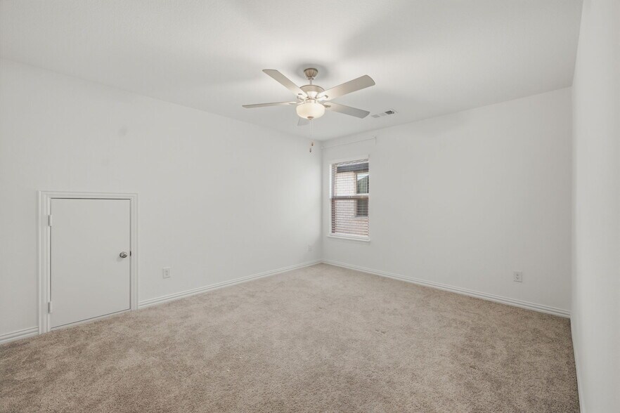 Building Photo - 2507 Gentle Knoll Dr