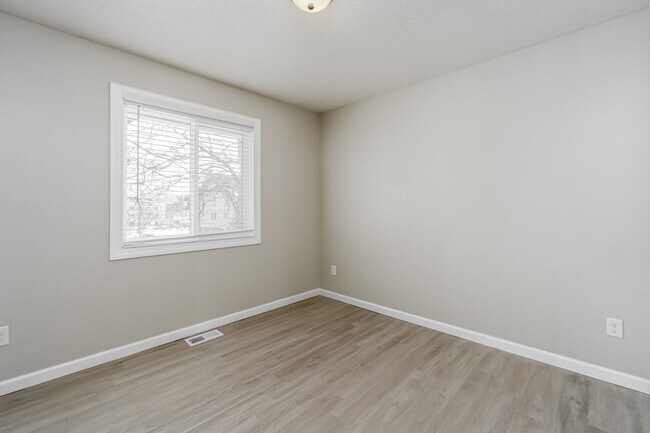 Building Photo - 1241 33rd St