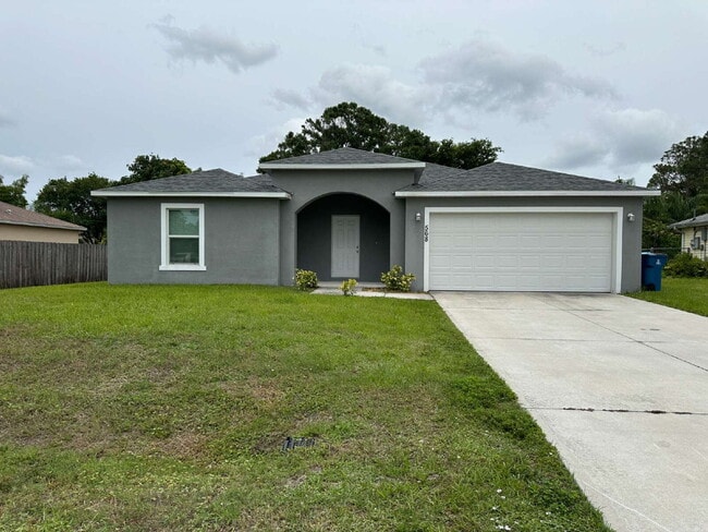 Primary Photo - Charming 4-Bedroom Home with Granite Count...