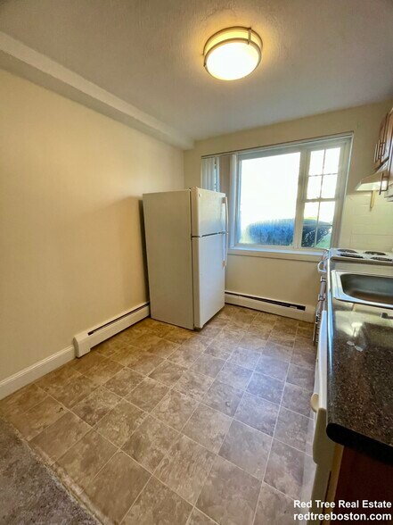 Building Photo - 4 Brattle Dr