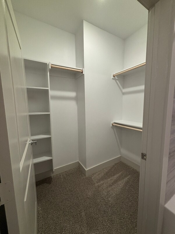 Building Photo - 216 Flint Rdg Rd