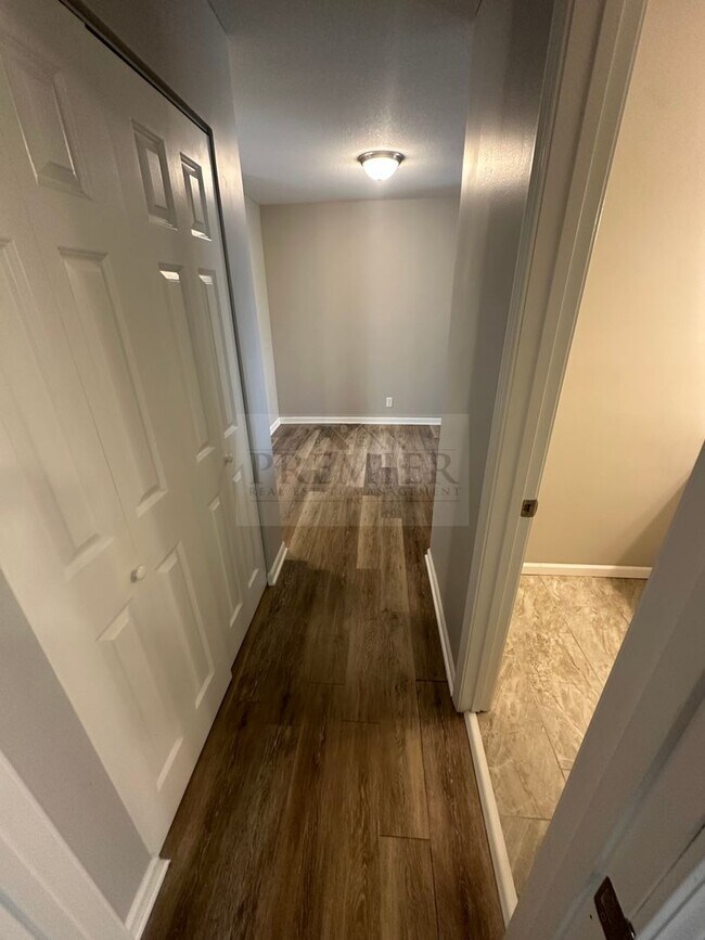 Building Photo - 9314 Reeder Dr