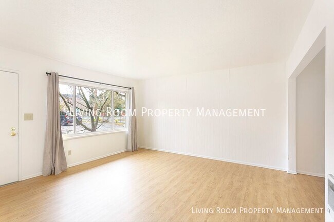 Building Photo - Remodeled 1BR/1BA in the Overlook Neighbor...