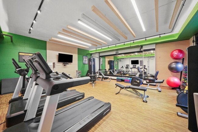 Building Photo - 3430 N Lake Shore Dr