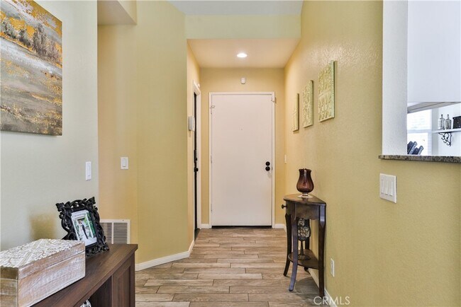 Building Photo - 7360 Cascade Ct