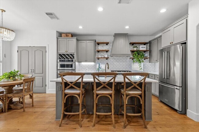 Building Photo - 4308 Canoas Dr