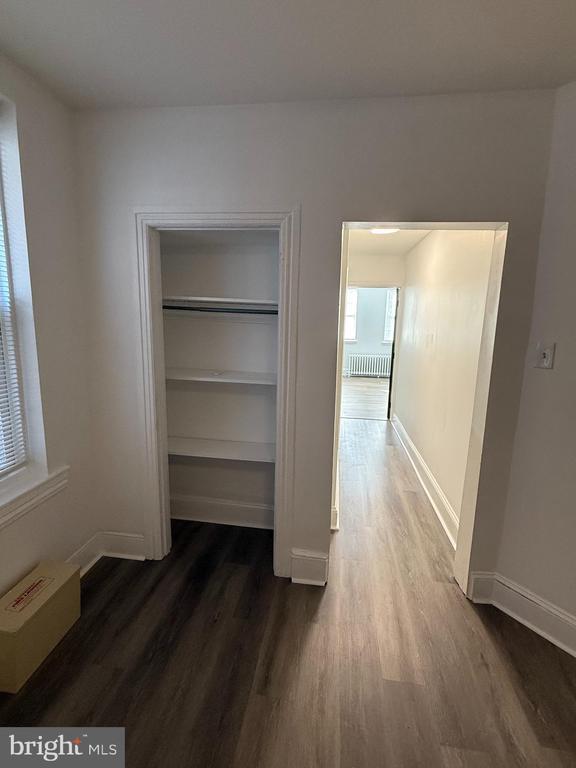 Building Photo - 4937 Walnut St