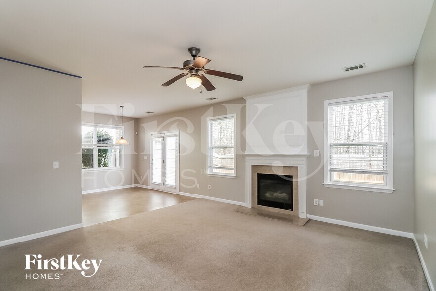 Building Photo - 6483 Stonelake Pl SW