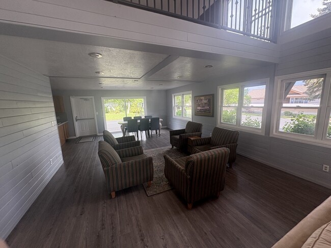 Building Photo - 983 Grindelwald Ln