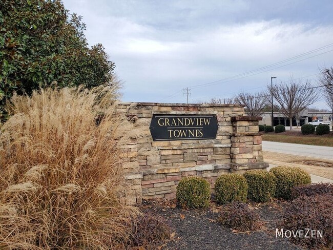 Building Photo - 203 Hartland Pl